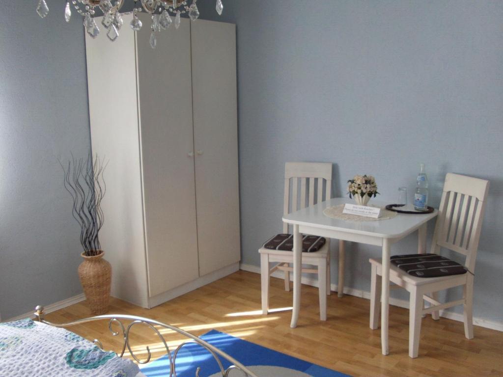 Hotel Martinsklause Meckesheim Pokoj fotografie
