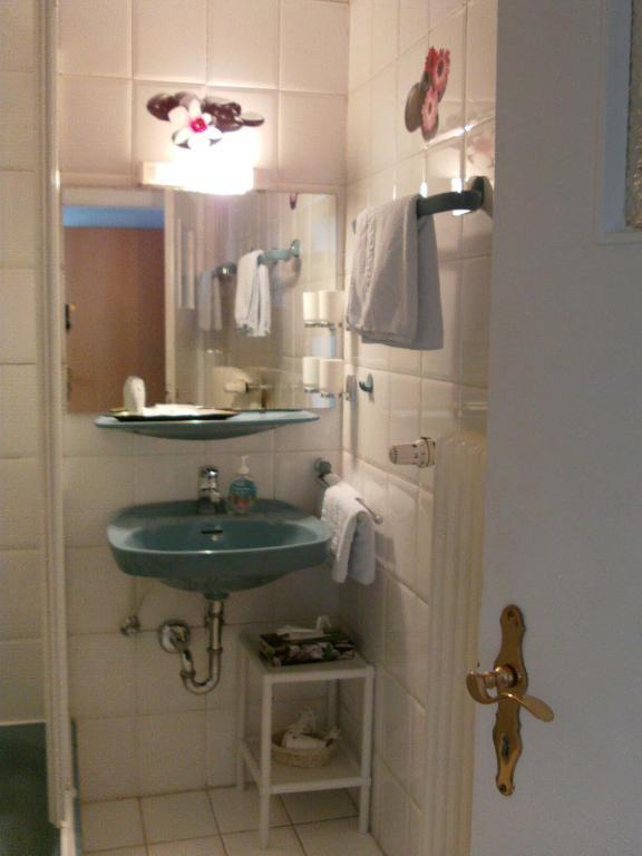 Hotel Martinsklause Meckesheim Pokoj fotografie
