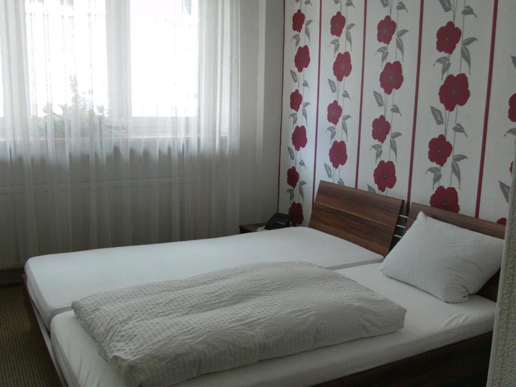 Hotel Martinsklause Meckesheim Pokoj fotografie